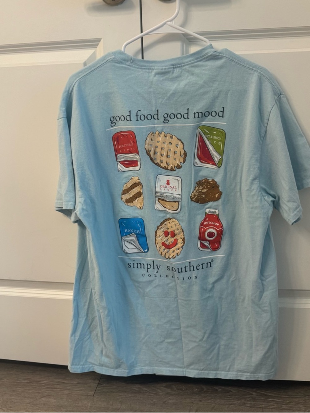 Simply Southern “good food good mood” short sleeve blue t-shirt XL